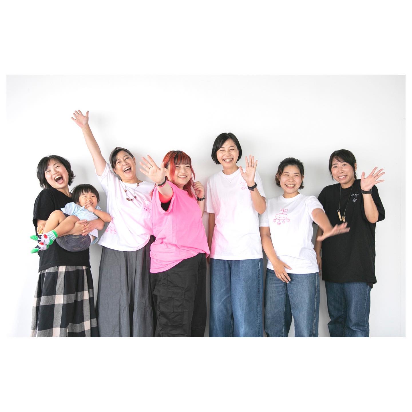 夏の終わりのいい顔コレクション♡西区の元気なママたちのチームプレイパーク　たねっこさん@playpark2021 西区に、子供たちが自分の力で育っていけるような環境作りをされている方々です。西成区にあるジャガピーパーク(廃校になった小学校を子供の遊び場として開放してくれている場所、工作したり運動したり子供たちの楽園)のような場所が西区にもできたら、めっちゃ嬉しいのでとってもとっても応援しております♡♡理想を語るのは、すぐにできるけれどそこから、実際に行動に移すのはめっちゃ難しい〜〜ことをやっておられる方々です。それも、楽しそうに。その後ろ姿を見せるだけでも子供たちに伝わるものが大きいなーとおもいます。ありがとうございます♡日曜日に布団太鼓のお祭り「笑楽伝承祭」にて　　(at日吉小学校)プレイパークさんのコーナーもたくさんあるようです。子供は絶対楽しいとおもいます私も子供たちと遊びにいきます。お時間ある方、日曜日に日吉小学校でお会いしましょ〜♡