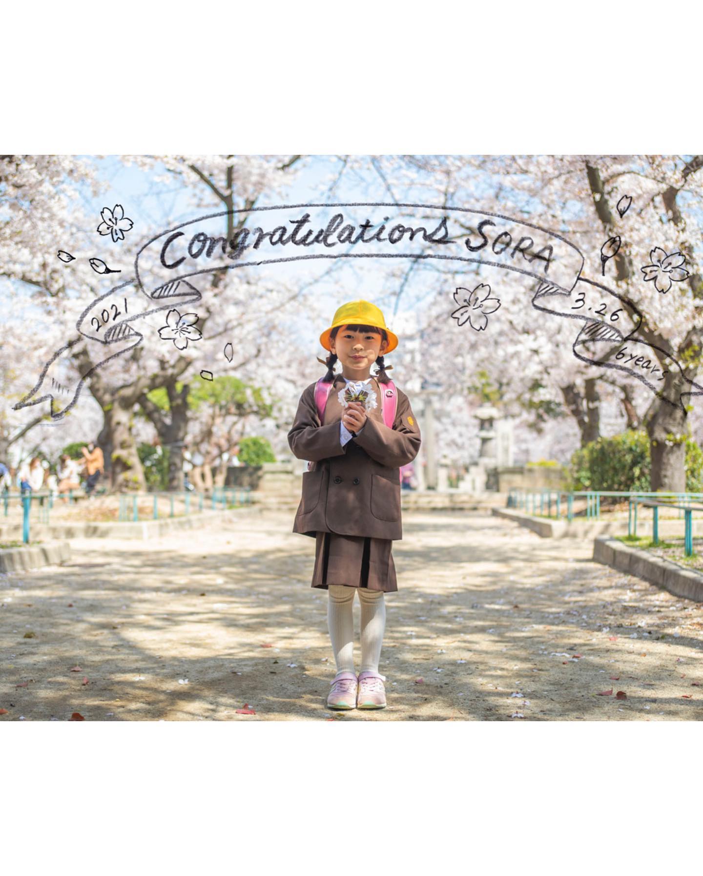 桜が満開になってきましたいつもの公園も、文字通り薄ピンクに華やいで、心なしかウキウキ〜春の訪れにワクワクしています告知が急になってしまいましたが、今年も入園入学キャンペーンをしたいと思います🤗今回は、オプションで文字入れなどもさせていただきます。お試し価格となっておりますので、この機会にぜひお子様へのメッセージと共に一枚の写真を彩ってくださいませ詳細30分/¥10,000-(税込)︎データ10枚︎プリント○Lサイズ　1枚○2L サイズ　1枚付き(2L→Lサイズ2枚分の大きさ)︎納品○LINEにてデータ納品(保存期間1ヶ月)○パソコンにデータ送信○後日プリント納品︎オプション○追加プリント 2Lサイズ→500円／枚Lサイズ→100円/枚○DVD納品1枚→1000円︎写真に文字とイラストの合成お子様のお名前、メッセージなどいれれます。(※お試し価格)¥1,000-︎場所西区公園(近くでしたらご希望の場所にうかがいます)︎スケジュール○3/30 (木)A10:00〜B10:30〜C11:00〜D11:30〜○4/1(土)E10:00〜F10:30〜G11:00〜H11:30〜○4/2(日)I10:00〜J10:30〜K11:00〜L11:30〜※注意事項︎時間は目安です。 30分前後でお願いいたします。︎お友達との撮影の場合15分→1人、又は御家族で撮影。15分→お友達と撮影。のトータル30分になります。金額は一律、ひと家族様につき¥10,000-です。︎体調の悪い方など、当日までのキャンセル料など発生いたしませんので、ご連絡お願いいたします。お子さんとアイデアを出し合って、楽しい撮影ができたらなと思いますよろしくお願いいたします#Hamuの入園入学キャンペーン